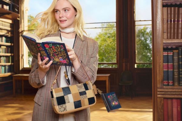 Бренд Coach запустил рекламную кампанию, посвященную чтению