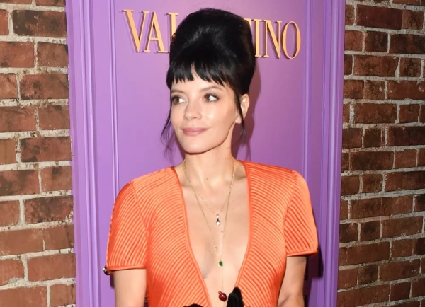 Лили Аллен копирует фирменный стиль Эми Уайнхаус на бьюти-мероприятии в Лондоне