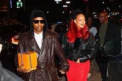 Рэпер A$AP Rocky в шапке-ушанке пришел на ужин с Рианной