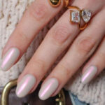 Облачный, розовый, сливочный: весенняя палитра маникюра, которую захочется повторить