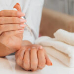 Масла для кутикулы и ногтей: топ-5 лучших средств для ухода