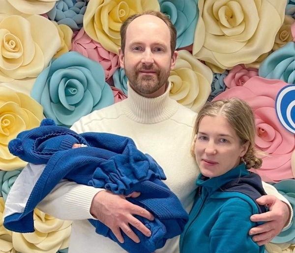 Звезда «Кухни» Никита Тарасов снова стал отцом и показал младенца