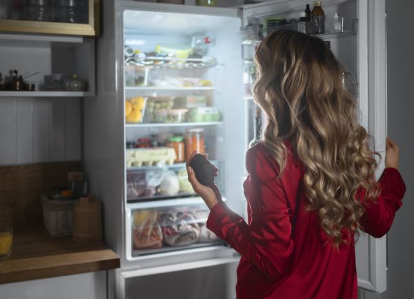 Как правильно организовать холодильник: секреты свежести продуктов