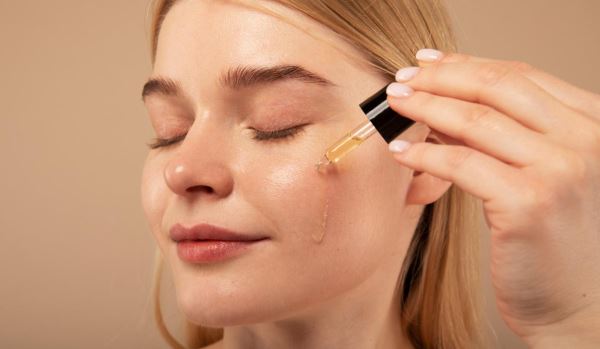 Лучшую сыворотку для лица до 5000 рублей выберут в голосовании читатели Клео.ру