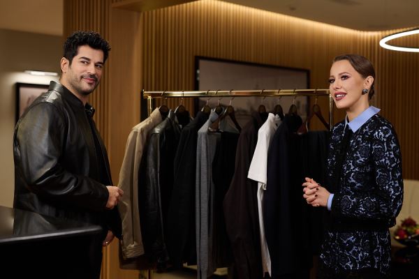 Ксения Собчак собрала образы Бураку Озчивиту на «Авито»