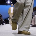 Россиянам перечислили самую модную обувь на весну и лето