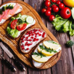 Горячо и вкусно: топ-10 рецептов горячих бутербродов, которые вас удивят