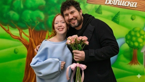 Сын Алибасова ответил на обвинение в похищении маленькой дочери от десятой жены